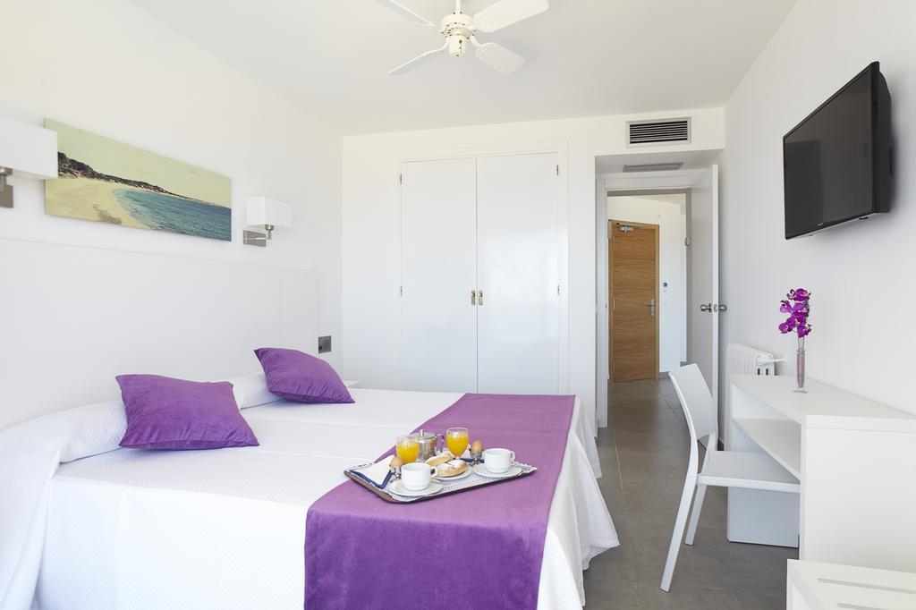 Aparthotel Nereida Σαν Αντόνιο Εξωτερικό φωτογραφία