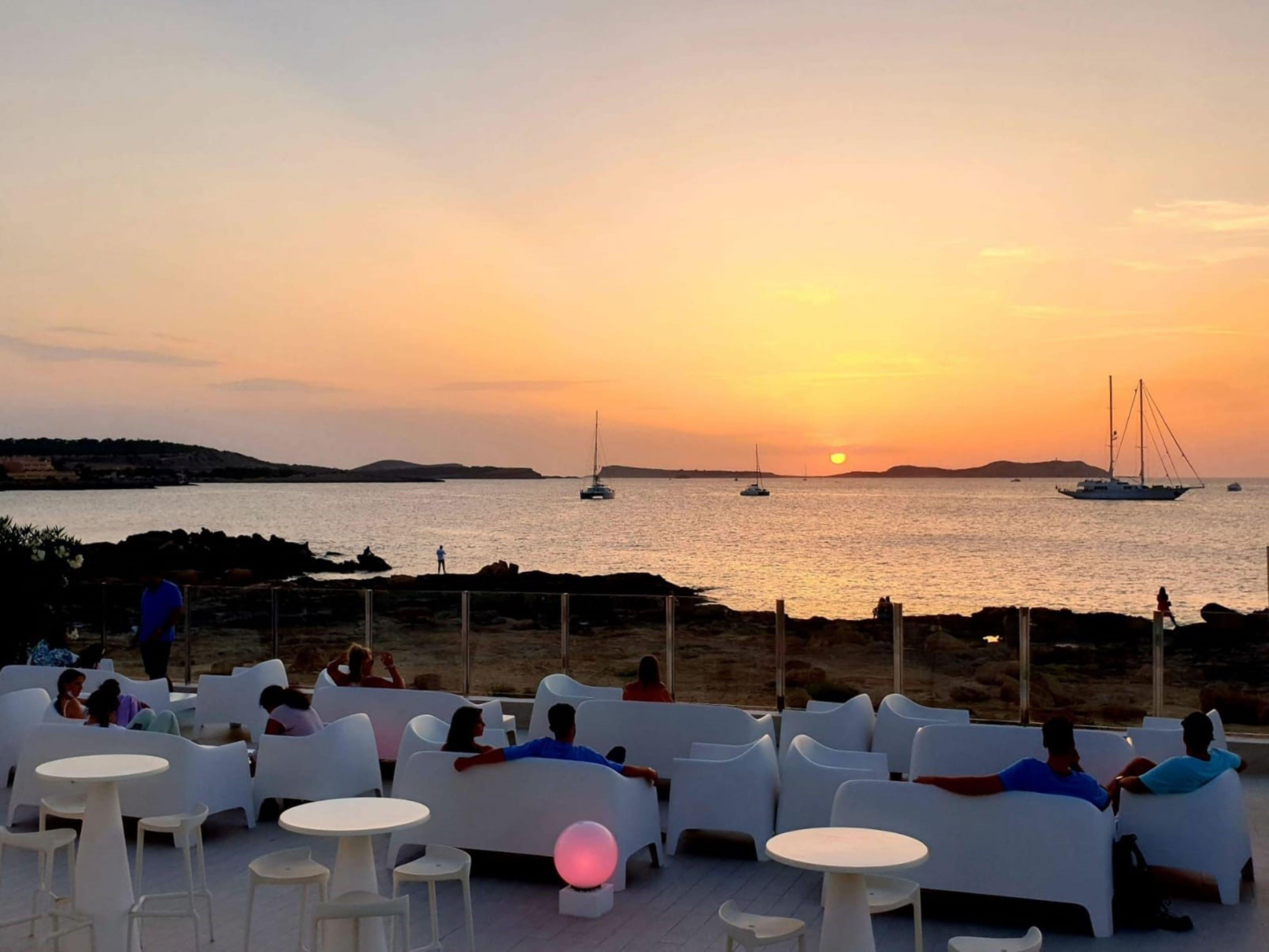 Aparthotel Nereida Σαν Αντόνιο Εξωτερικό φωτογραφία